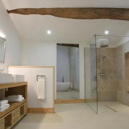 Girauderies D'hotes/b+b Bed & Breakfast 3*