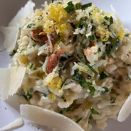 Girauderies D'hotes/b+b Bed & Breakfast